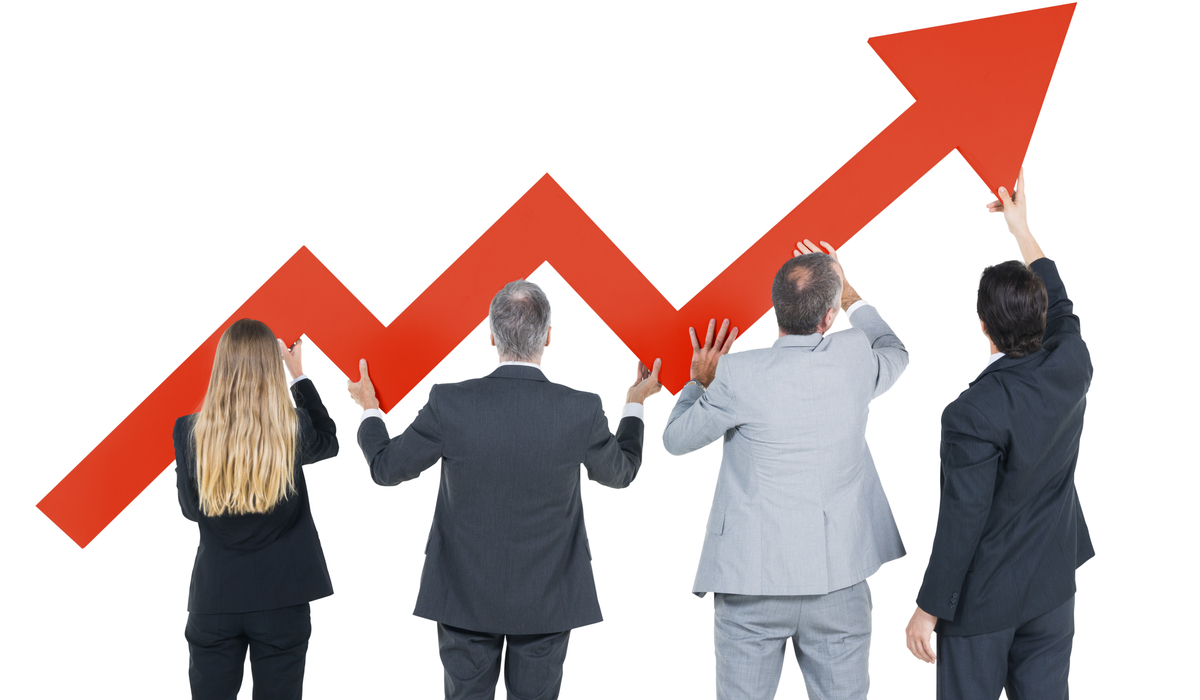 Tren Pinjaman Naik Jelang Lebaran, OJK Minta Perusahaan Tetap Hati-Hati