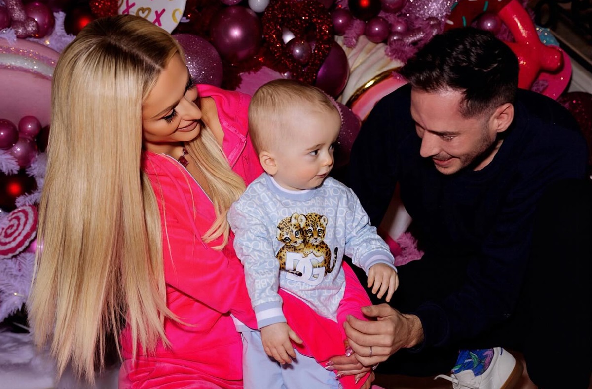 Paris Hilton berharap agar kedua anaknya tidak terjebak dalam ketergantungan media sosial, mengungkapkan kekhawatiran atas dampak negatifnya