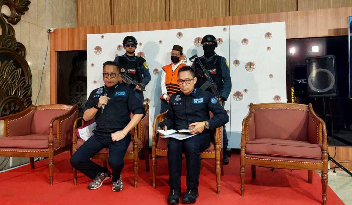 Konferensi pers penahanan mantan Plt Kepala Dinas Pertanian Kabupaten Bangka atas kasus perambahan hutan, (4/3) di Jakarta.