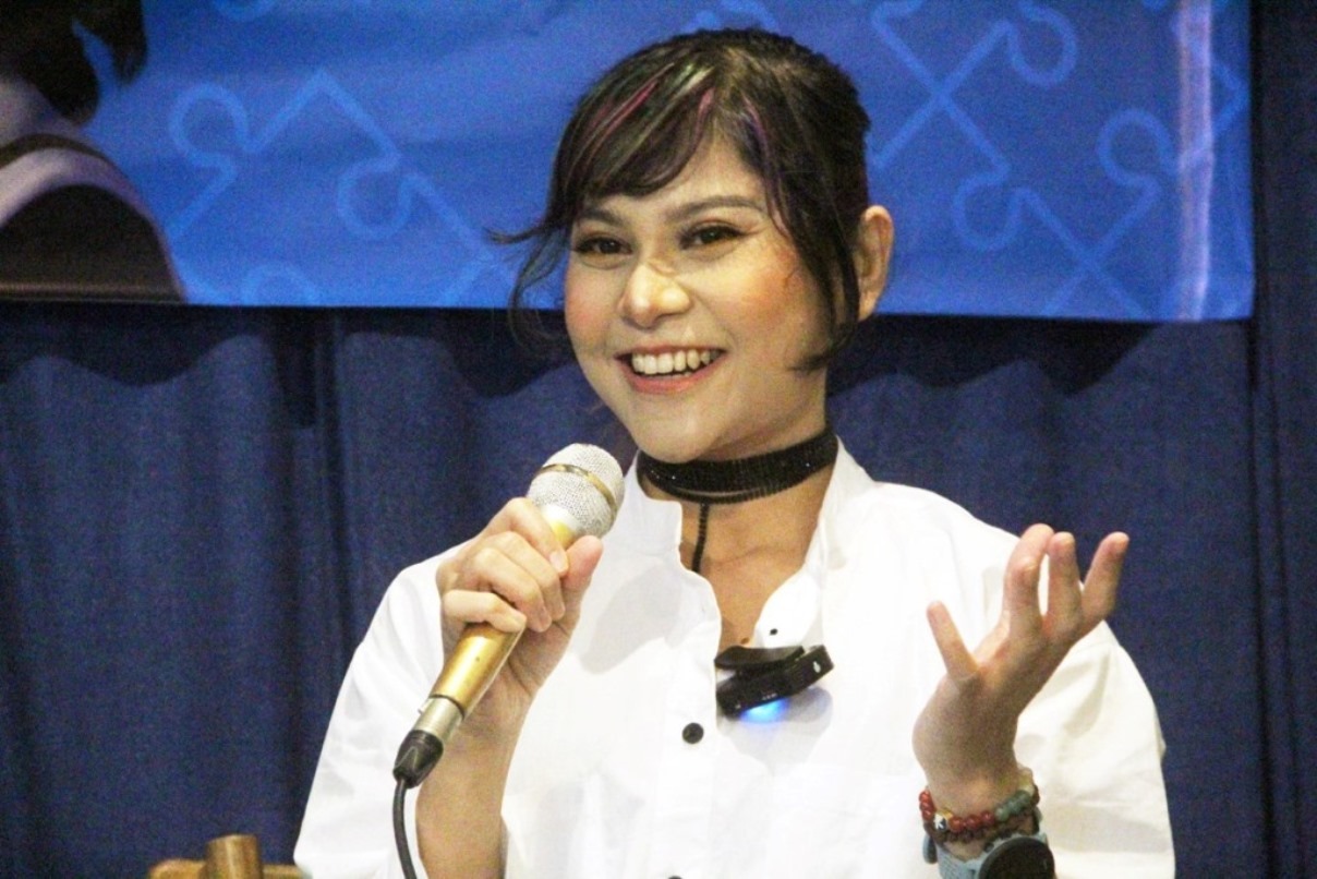 Vdeo musik Kucinta Dia sudah tayang di YouTube dan lagunya sudah ada di Spotify dan beragam platform musik digital serta media sosial.