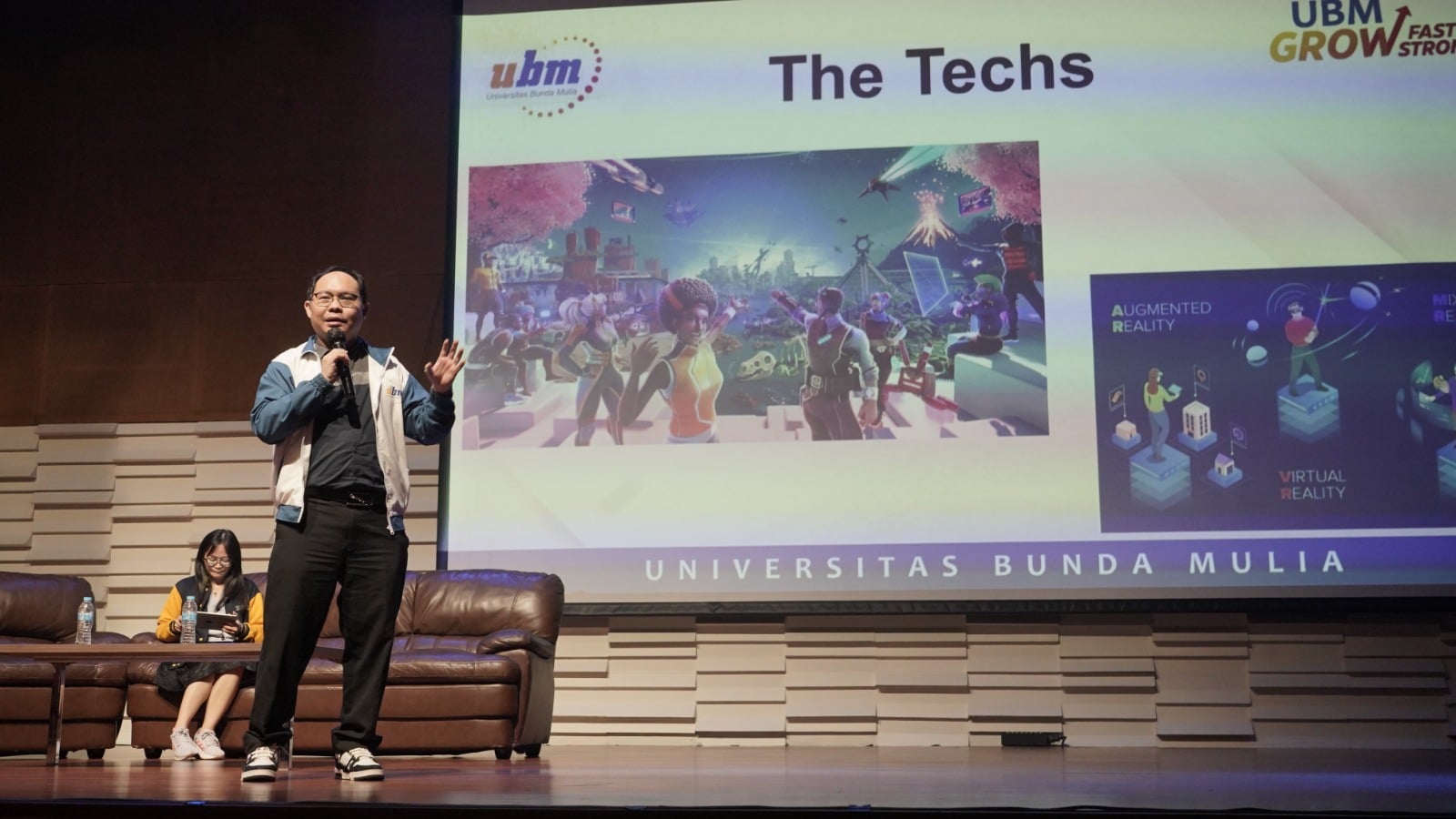 Universitas Bunda Mulia (UBM) mengadakan event tahunannya yakni TechnoArt
