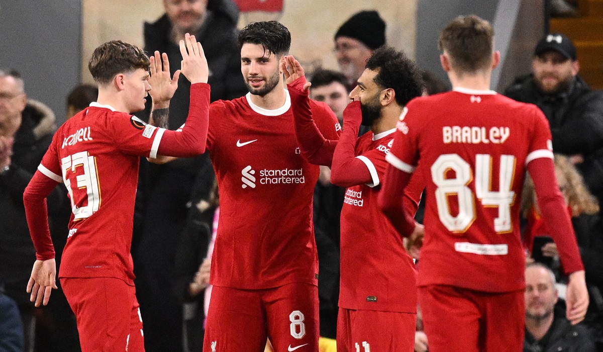 Para pemain Liverpool melakukan selebrasi usai mencetak gol ke gawang Sparta Praha di laga Liga Europa.