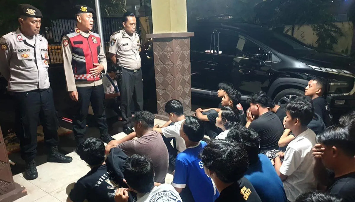 Polsek Pancoran mengamankan 31 remaja yang melakukan Sahur On The Road (SOTR) di kawasan Pancoran, Jakarta Selatan, kemarin dini hari. 
