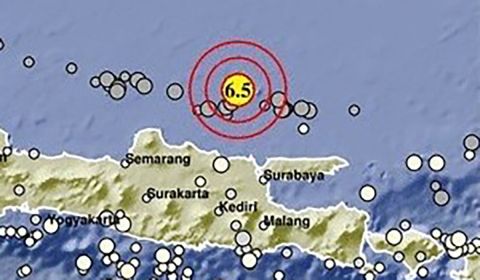 Sebanyak 11 Kabupaten/Kota di Kalimantan Selatan merasakan dampak dari gempa Tuban yang berkekuatan 5,9 Skala Richter.