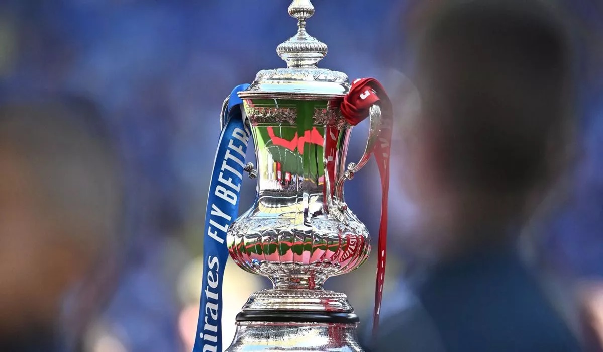 Trofi Piala FA