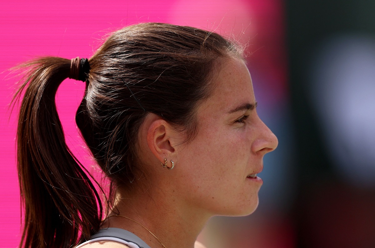 Petenis peringakt dua dunia Aryna Sabalenka mengalami kehancuran setelah kematian mantan kekasihnya, Konstantin Koltsov, yang meninggal.