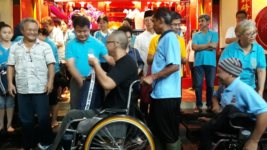 Suasana buka puasa bersama dengan 150 difabel di Wihara Dhanagun, Jalan Suryakancana, Kota Bogor, kemarin.