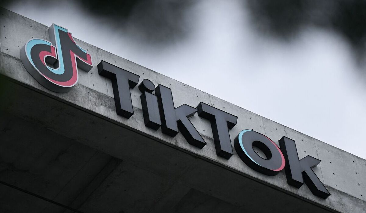 Halaman depan kantor TikTok di California, AS.