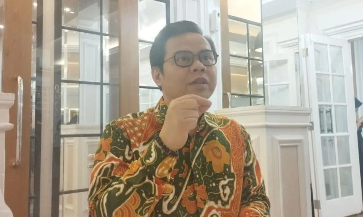 Ustaz Rizaludin Kurniawan.