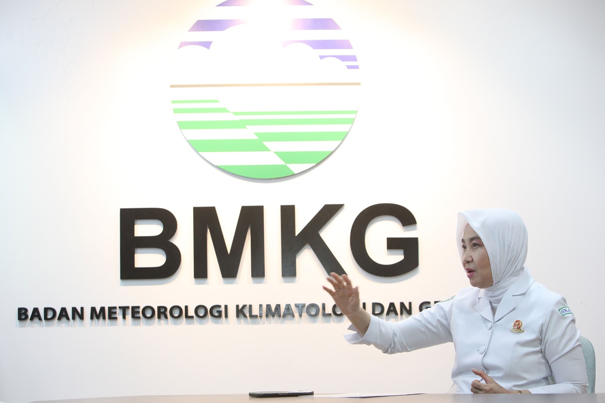 Kepala BMKG Dwikorita Karnawati menghibau pemudik berhati-hati dan waspada akan potensi cuaca ekstrem saat mudik lebaran.