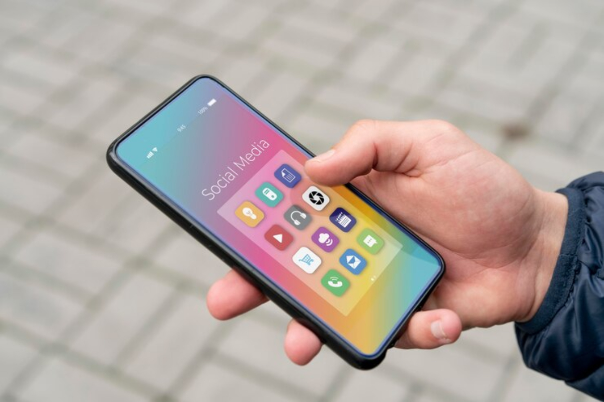 Ilustrasi, berikut cara jika handphone android kalian lemot saat digunakan, lakukan hal ini agar ponsel bisa awet