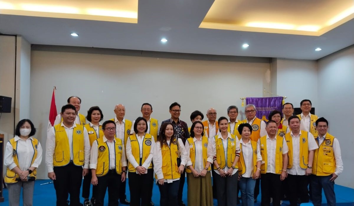 Menteri Kesehatan Budi Gunadi Sadikin mengunjungi Kantor Pusat Yayasan Lions Indonesia di Pluit, Jakarta Utara, Rabu (6/3).