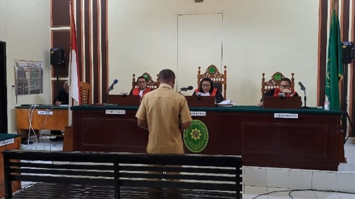 Kepala Desa Tuakepa Antonius Doweng Teluma di Flores Timur divonis 3 bulan penjada dan denda Rp12 juta terkait kasus pelanggaran Pemilu