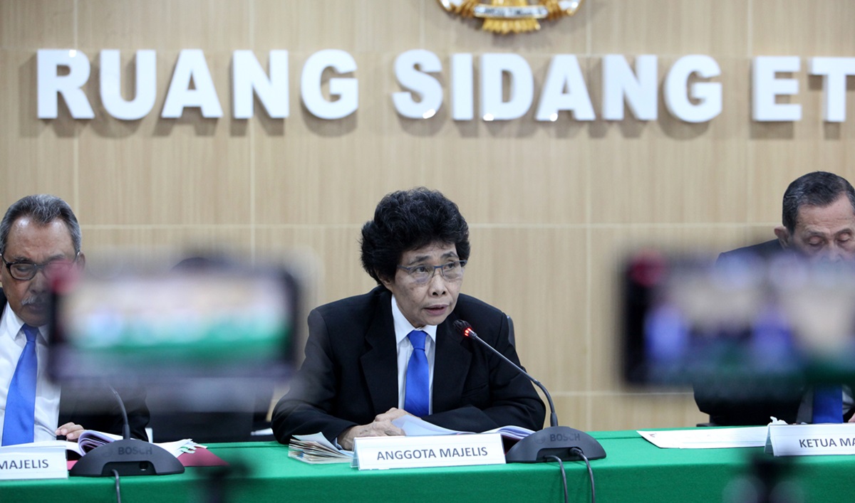 Hari ini Dewas KPK kembali menggelar sidang etik untuk dua tersangka kasus dugaan pungutan liar (pungli) di rumah tahanan (rutan).