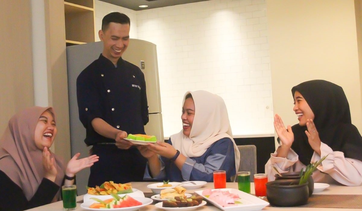 Midtown Residence Jakarta menawarkan promo iftar menarik selama bulan Ramadan.