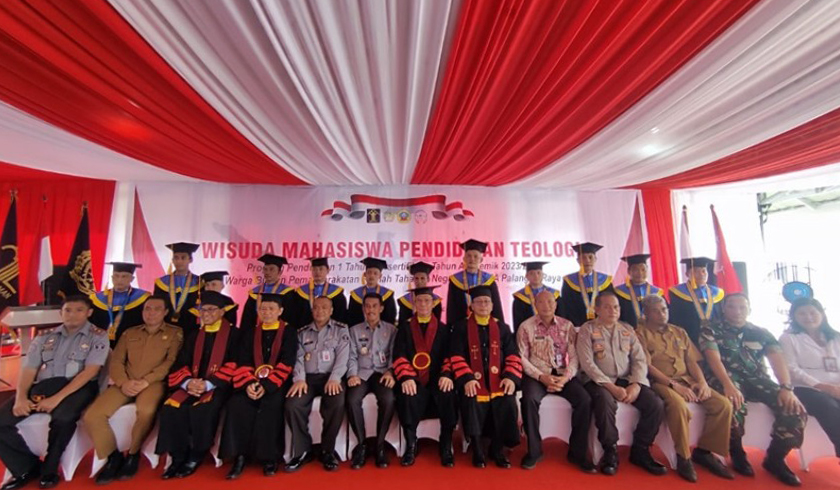  Wisuda Mahasiswa Teologi Pendidikan 1 Tahun Bersertifikat Tahun 2023-2024, Selasa (26/3).