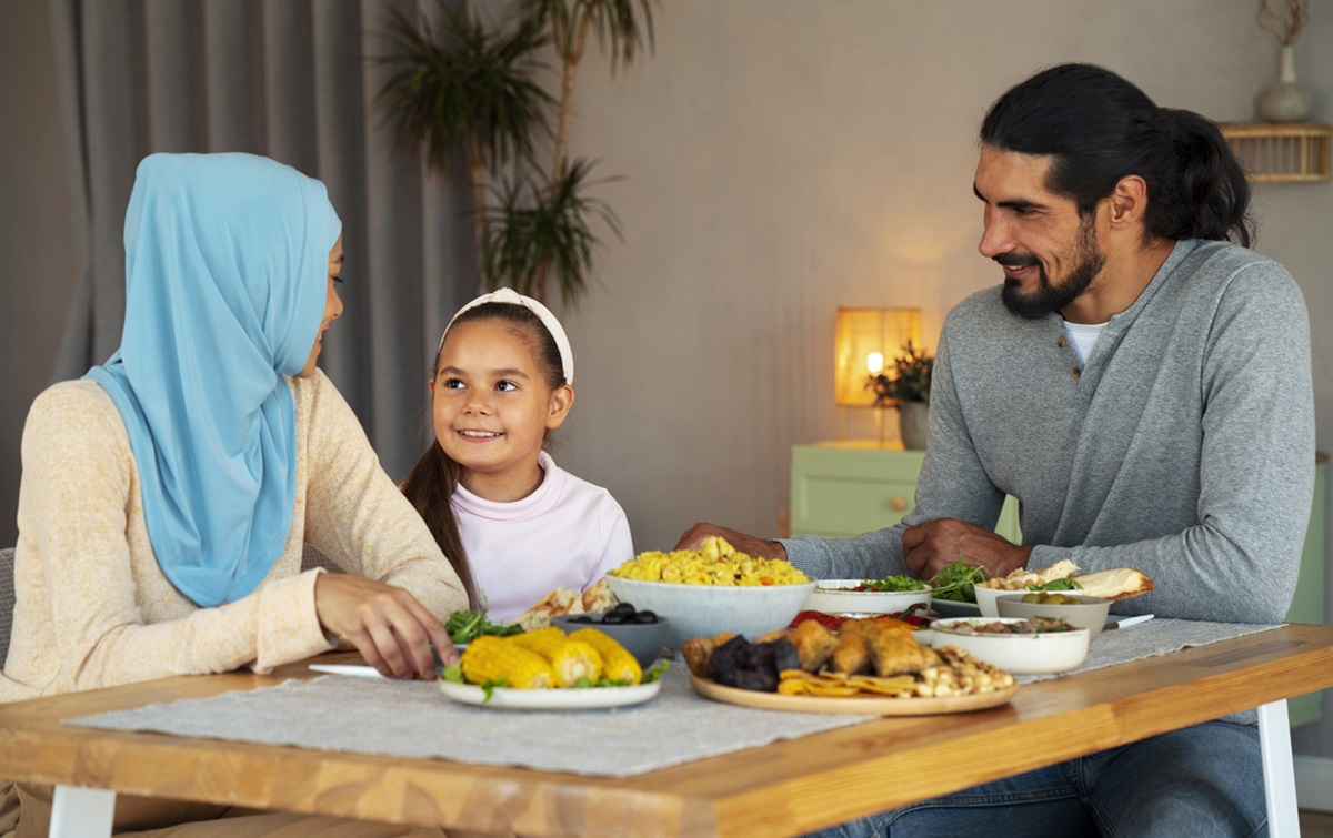 Ketua Pengurus Pusat IDAI Piprim Basarah Yanuarso menjelaskan bulan Ramadan bisa menjadi momen melatih psikologis anak latihan berpuasa