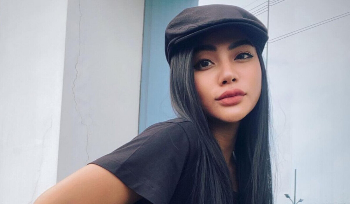 Pedangdut Tisya Erni.