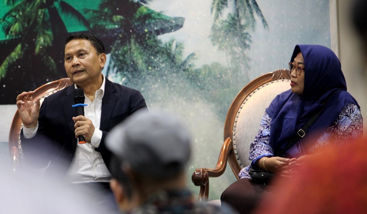 Anggota Komisi II DPR Mardani sekaligus Ketua DPP PKS Mardani Ali Sera (kiri)