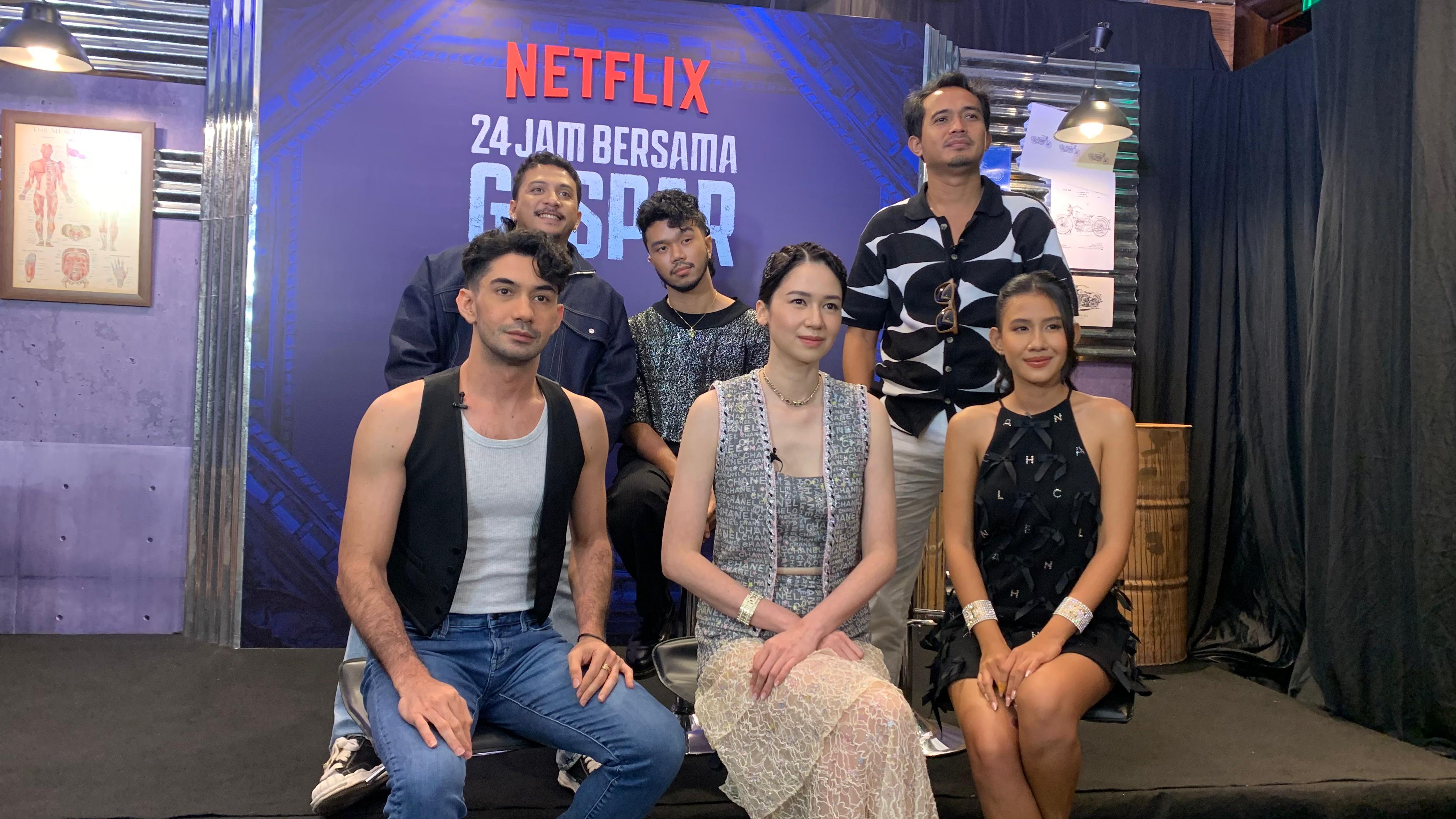 Shenina Cinnamon (kanan)