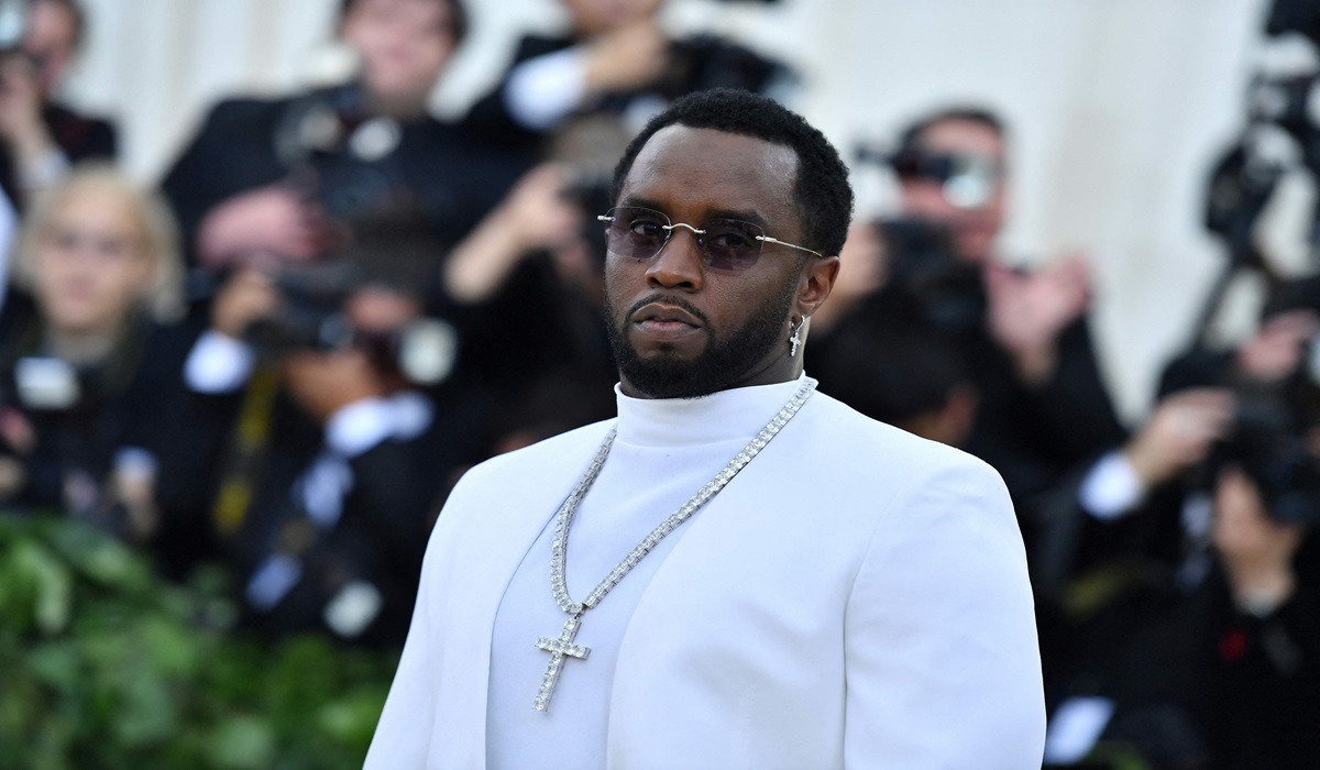 Seorang hakim memutuskan penggugat, yang mengklaim Sean Diddy Combs melakukan pelecehan seksual tahun 2003, harus mengungkapkan identitasnya