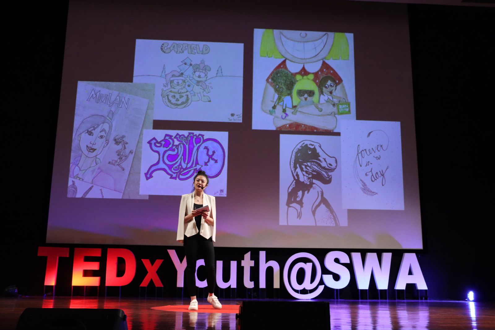 TEDxYouth@SWA yang mengajak para siswa berani bersuara serta mengutarakan gagasan atau ide terkait isu-isu lokal