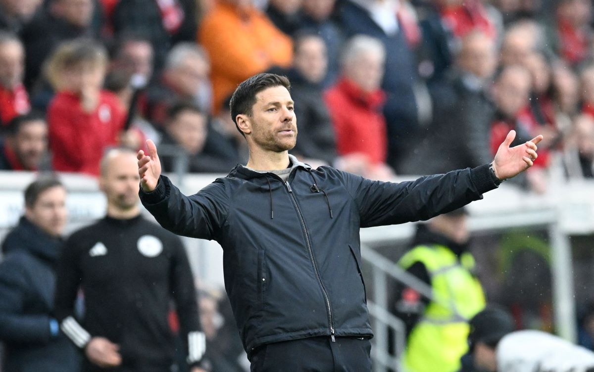 Pelatih Bayer Leverkusen Xabi Alonso