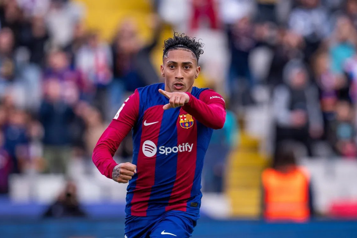 Striker FC Barcelona, Raphinha kontraknya akan diputus oleh FC Barcelona pada akhir musim ini