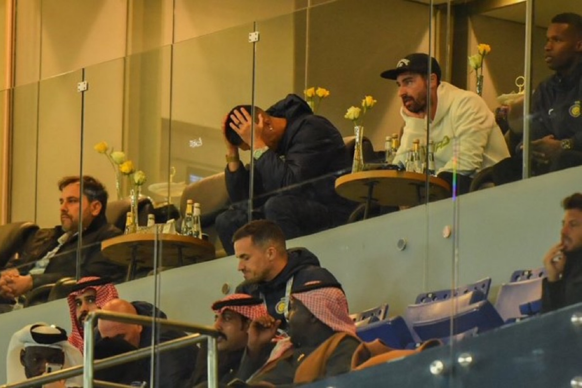 Striker Al-Nassr, Cristiano Ronaldo kecewa dengan hasil imbang timnya saat bertanding di kandang sendiri