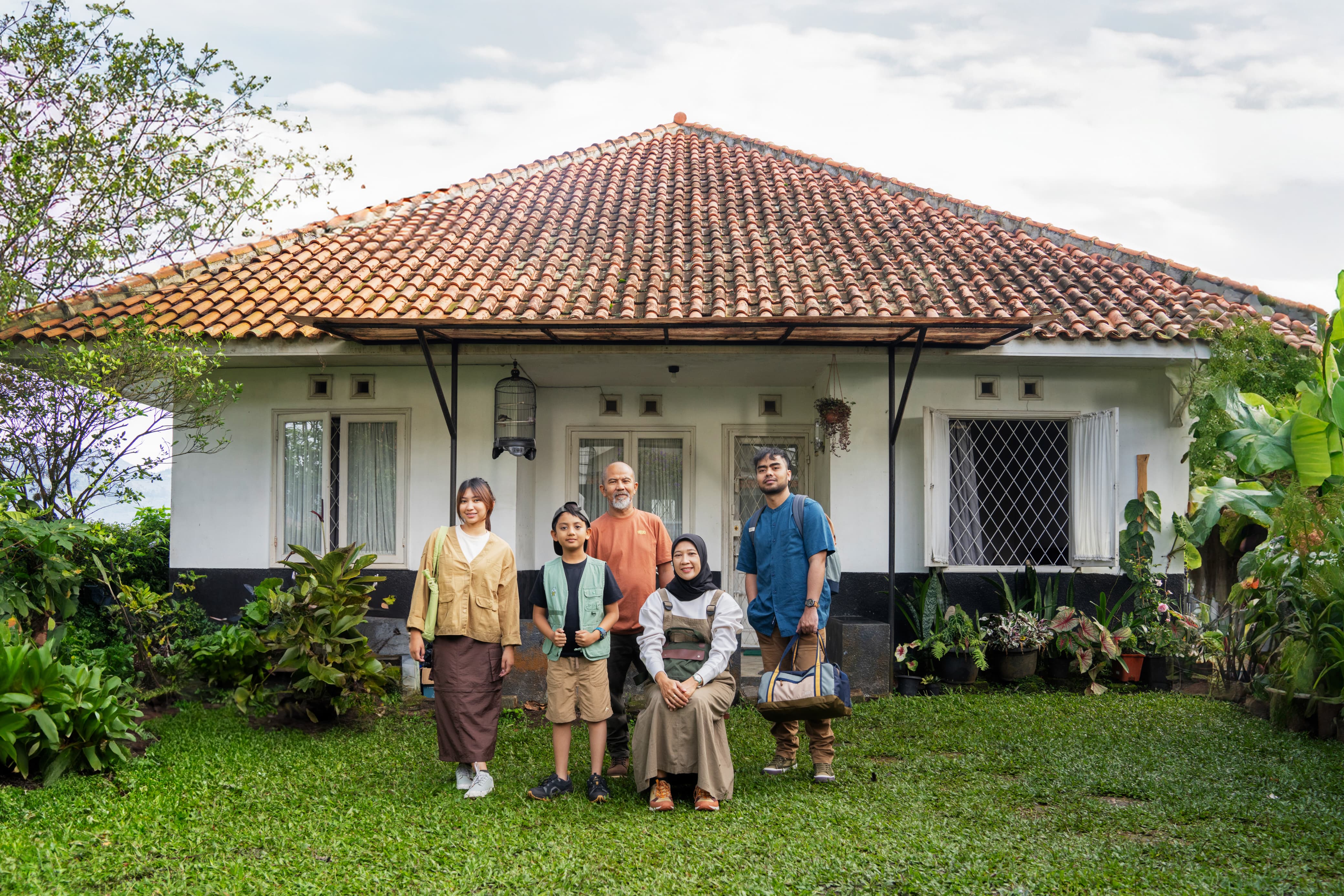 Keluarga merayakan Hari Raya Idul Fitri bersama  Eiger Adventure 