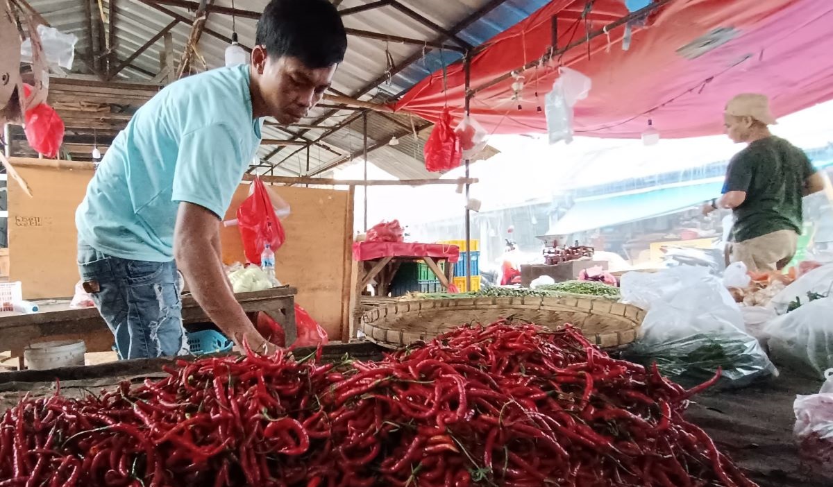 Harga Berbagai Cabai di Pasar Kemirimuka Depok Naik Lagi