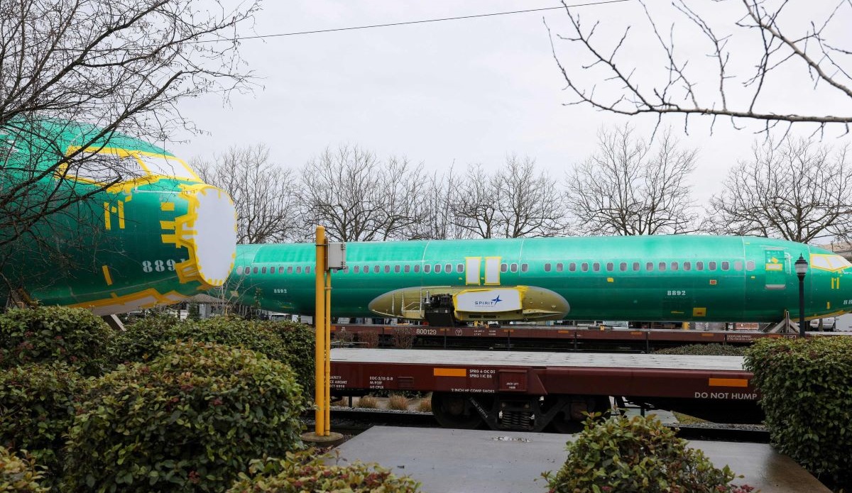 Logo Spirit AeroSystems di pesawat Boeing.