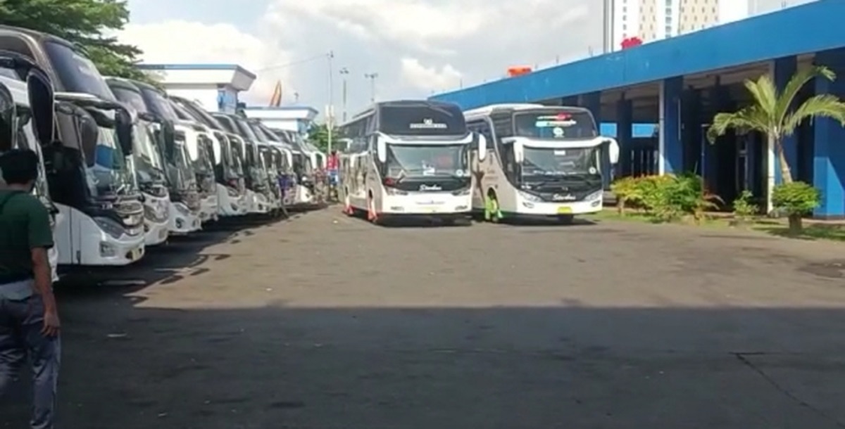 Ilustrasi - Pemprov Kalimantan Selatan menyediakan 57 bus untuk mudik gratis, bagi 1.000 orang warga pada Idul Fitri.