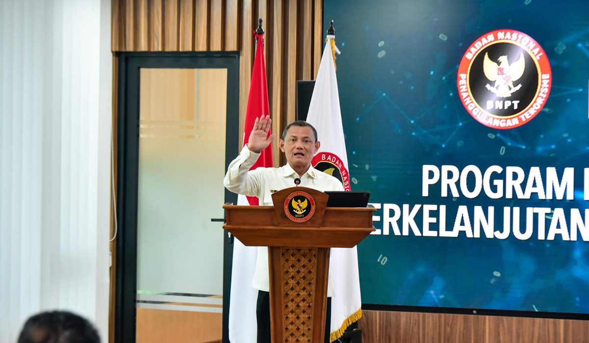 Sekretaris Utama BNPT Bangbang Surono memberikan sambutan Dalam Acara Penandatanganan Perjanjian Kerja Bersama di Gedung BUMN, Senin (4/3).