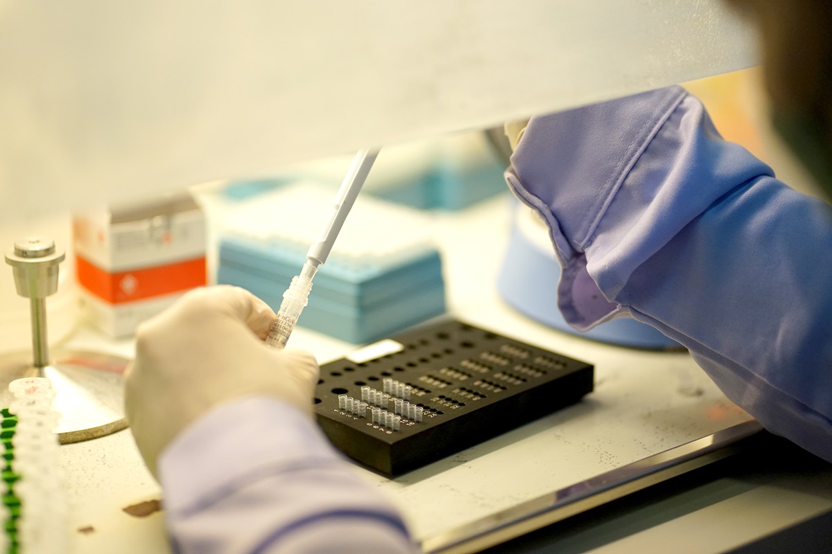 Ada gap deteksi menurun dan kesadaran tes pencegahan secara riil di masyarakat. 