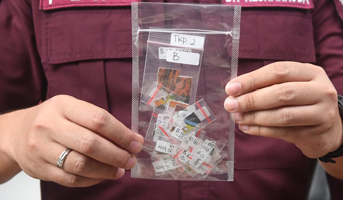 contoh narkoba jenis Lysergic acid diethylamide (LSD).