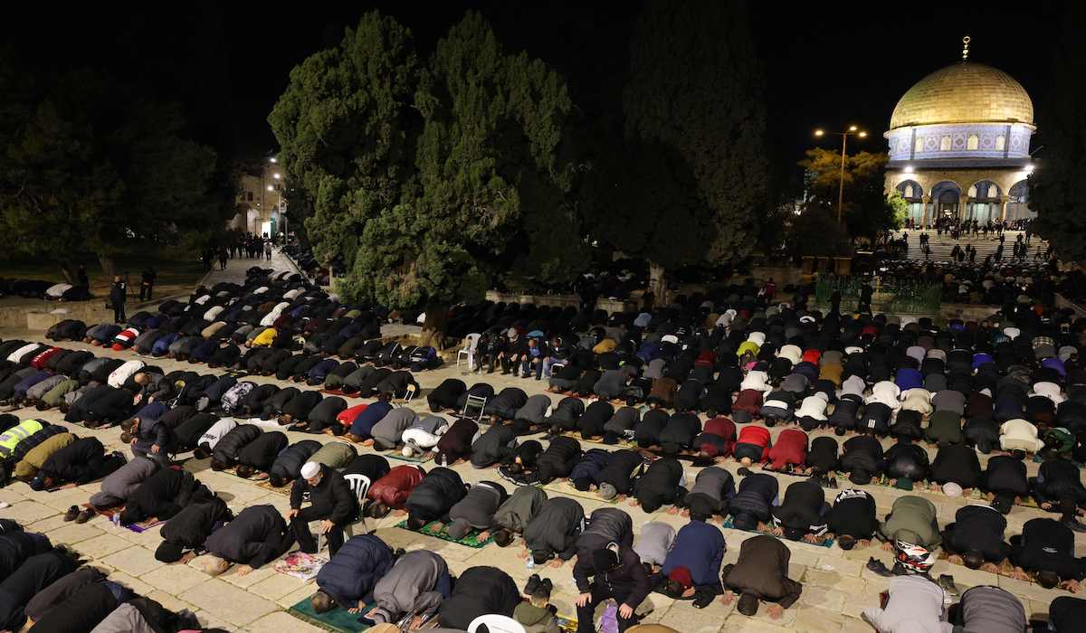 Pelaksanaan tarawih di Masjid Al-Aqsa 