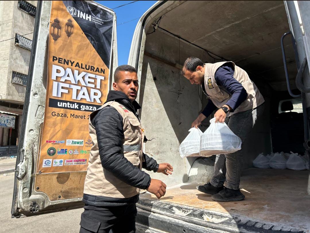 Paket bantuan INH tiba di Gaza.
