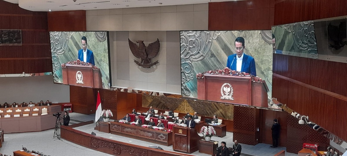 Anggota Komisi IV DPR RI dari Fraksi PKS, Hermanto, mengusulkan agar daerah khusus Jakarta (DKJ) ke depan diberi nama Ibu Kota Legislatif.