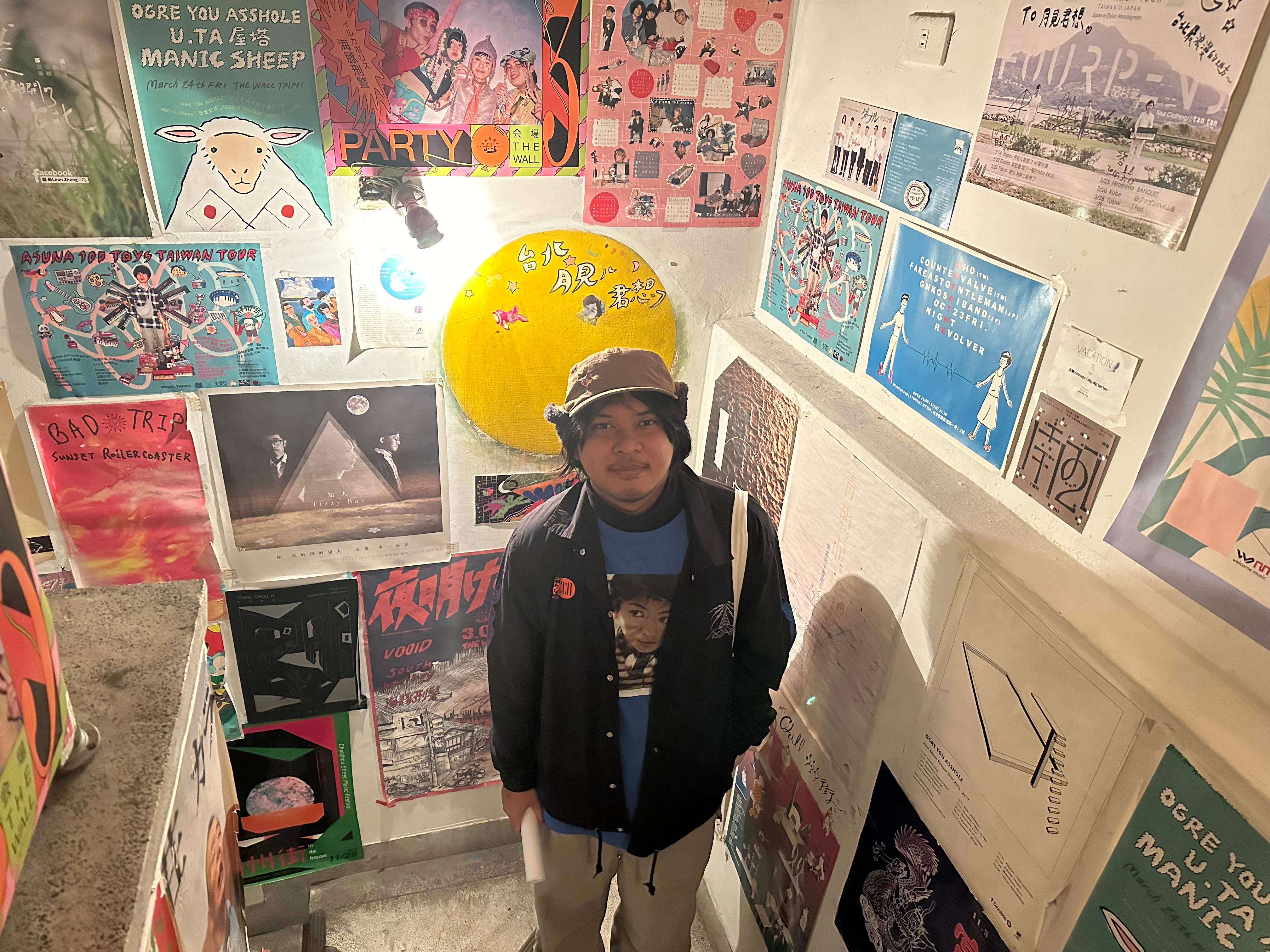 Penulis buku Bandung Pop Darlings Irfan Poppish