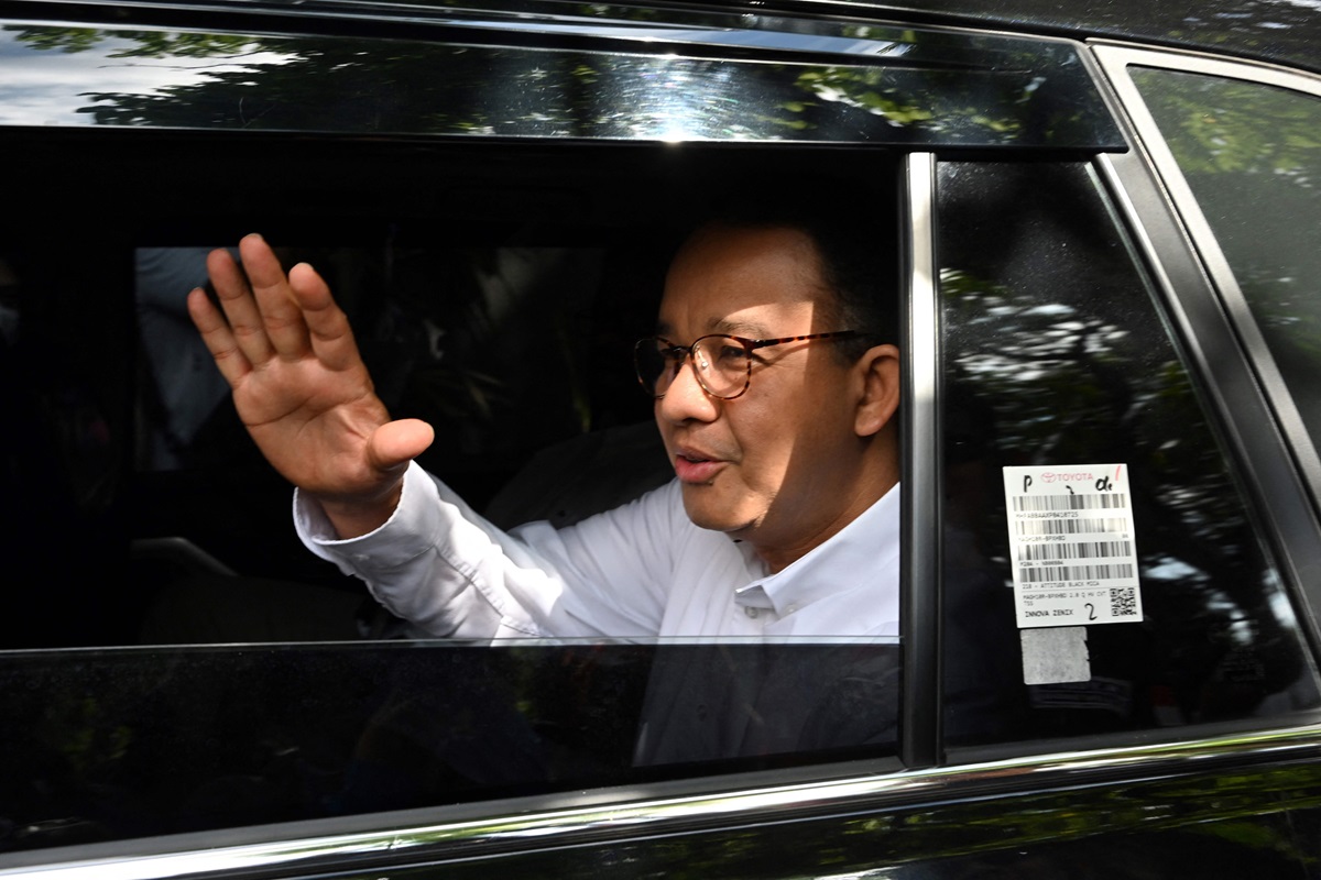 Calon presiden Anies Baswedan menegaskan permohonan PHPU untuk Pilpres 2024 yang diajukan bukan sekadar mencari sensasi. 