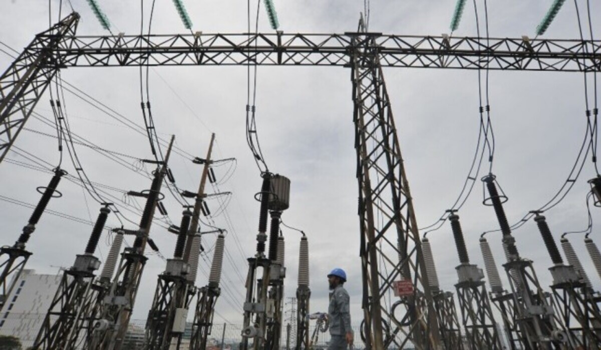 Ilustrasi jaringan listrik PT PLN.