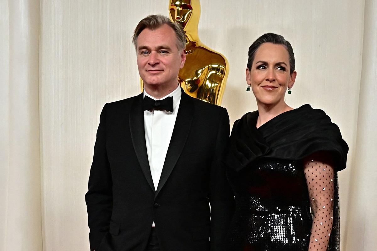 Pembuat film terkenal, Christopher Nolan, meraih penghargaan Oscar pertamanya dalam kategori Sutradara Terbaik untuk film 