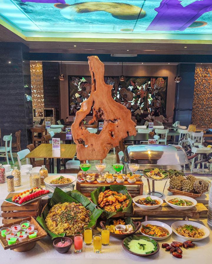 Sajian buka puasa di Fox Harris City Center Bandung