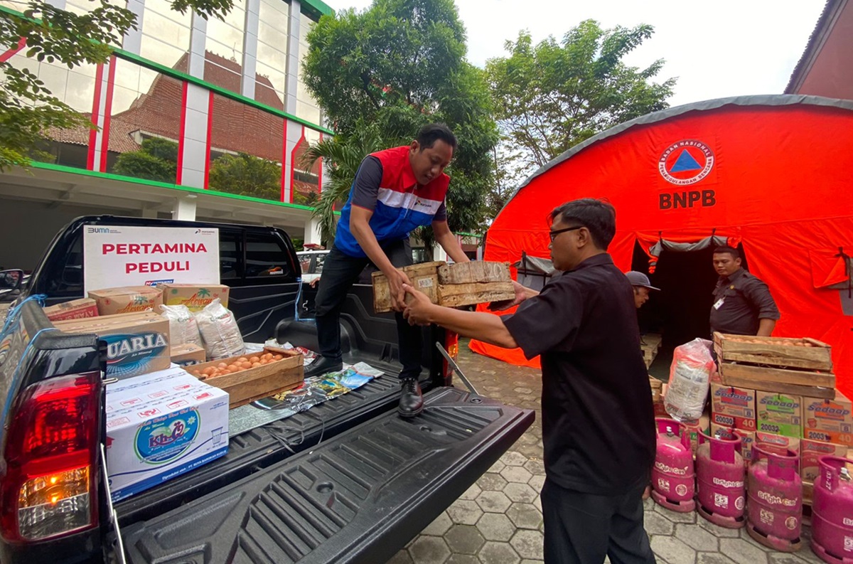 Pertamina Patra Niaga menyalurkan bantuan berupa Bright Gas untuk korban banjir di kawasan Jawa Tengah.