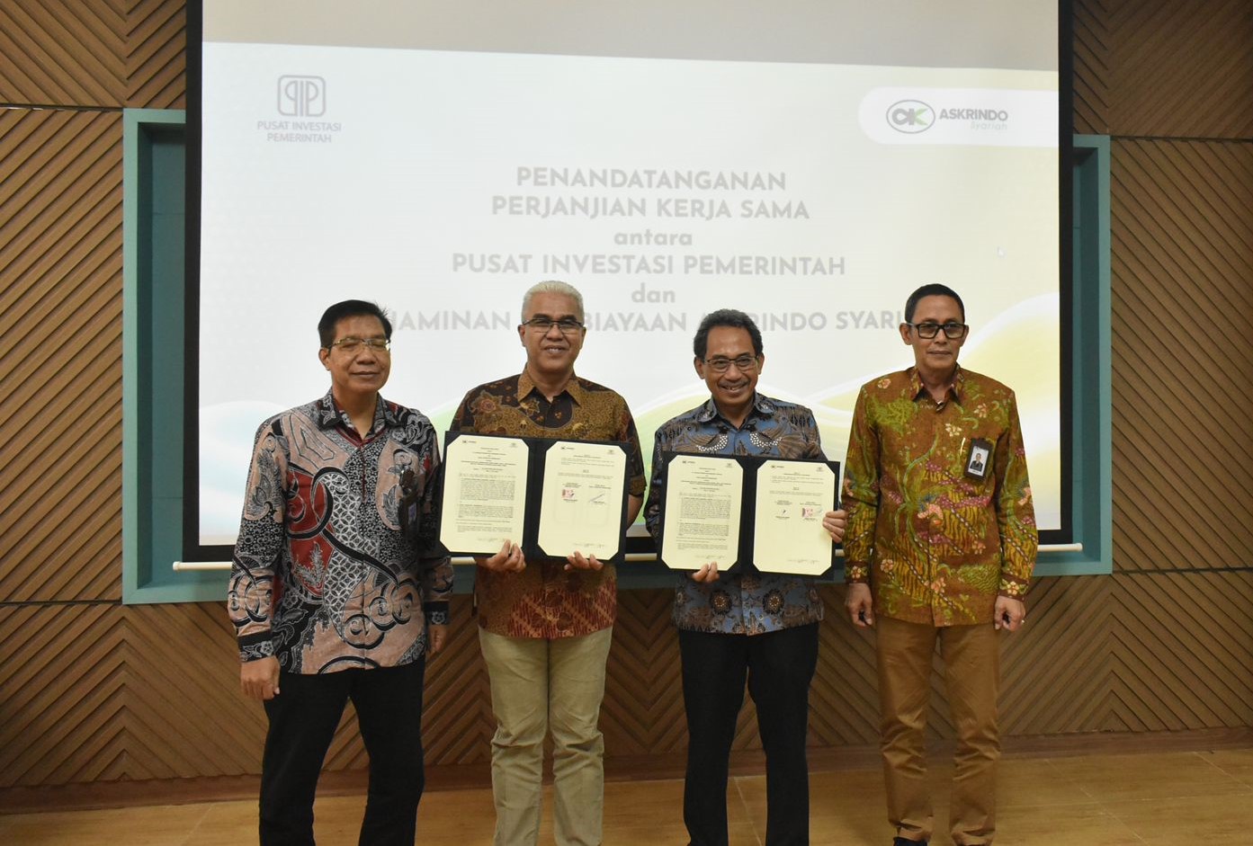 Askrindo Syariah menandatangani perjanjian kerja sama dengan Pusat Investasi Pemerintah.