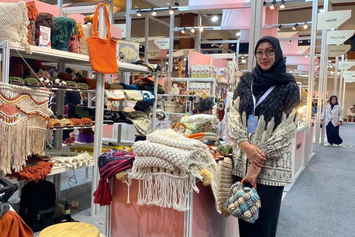 Pemilik Lacedream Macrame, Fitri Aprilia