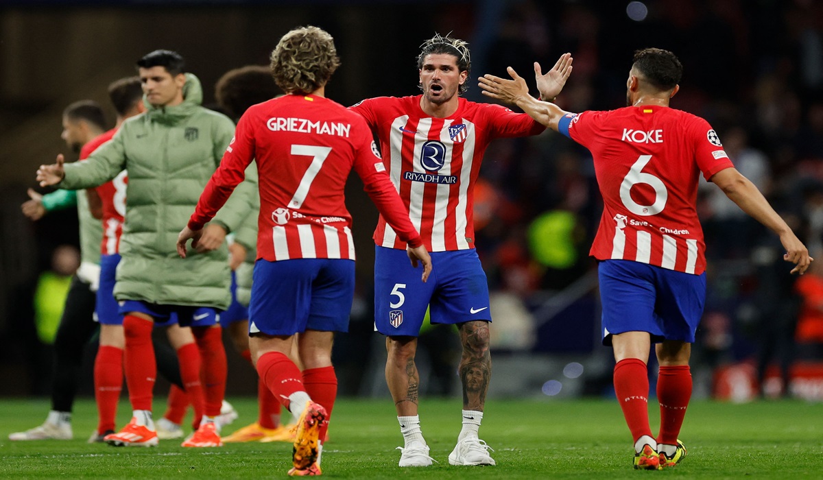 Para pemain Atletico Madrid melakukan selebrasi usai mengalahkan Borussia Dortmund di laga leg pertama perempat final Liga Champions.