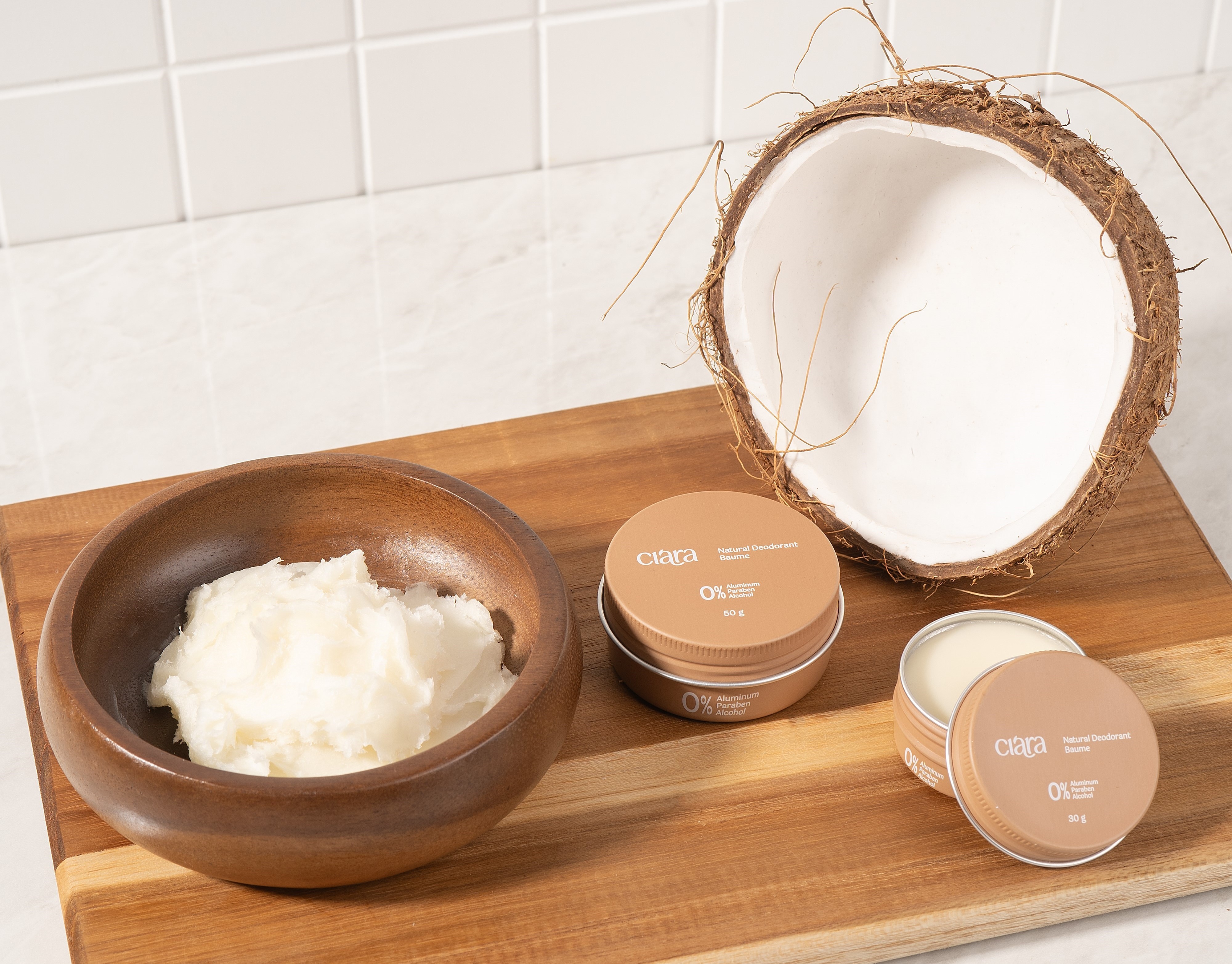 Deodoran berbahan dasar alami adalah yang tepat untuk mengatasi masalah ketiak.