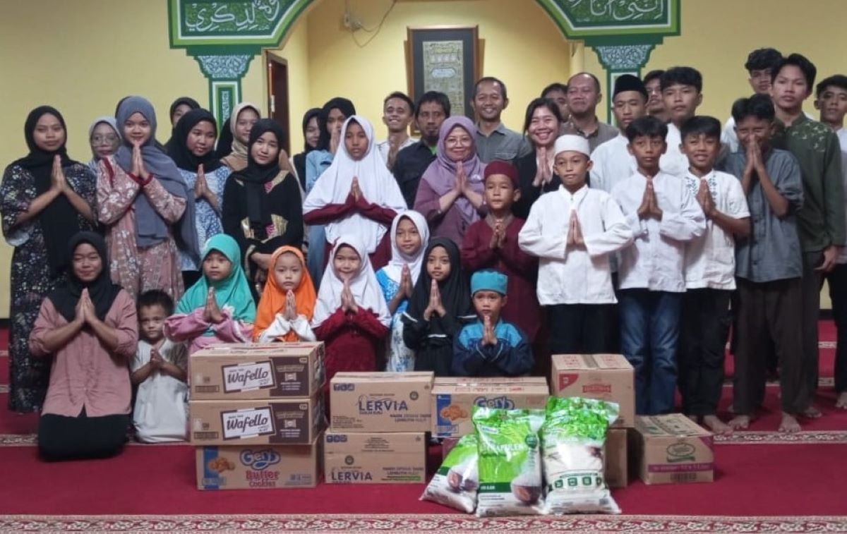 Forwatan bersama tiga asosiasi hilir sawit gelar bakti sosial dan promosi manfaat sawit.